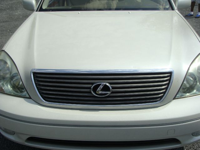 Lexus LS 430 2002 photo 10