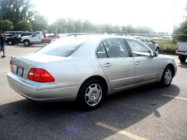 Lexus LS 430 2002 photo 1