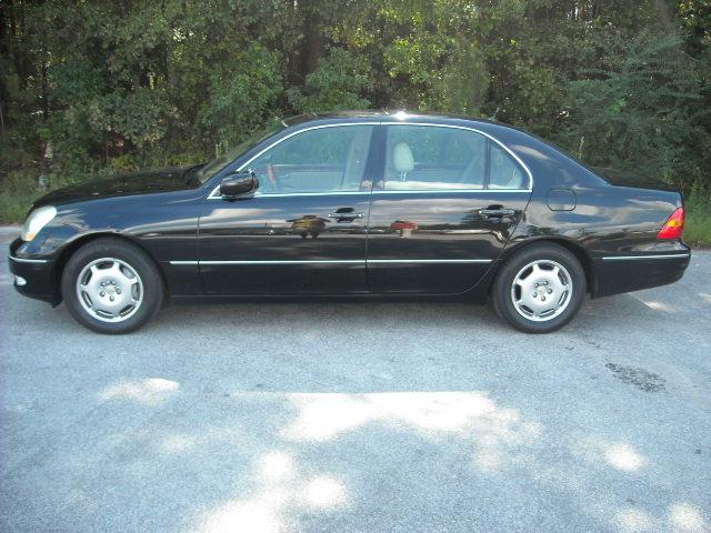 Lexus LS 430 2002 photo 2