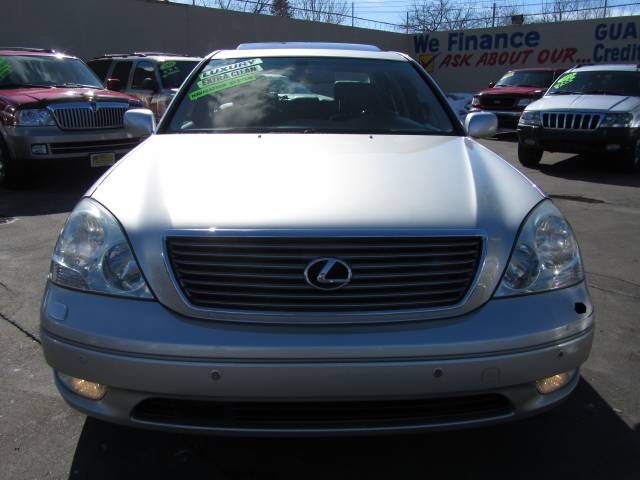 Lexus LS 430 2002 photo 1