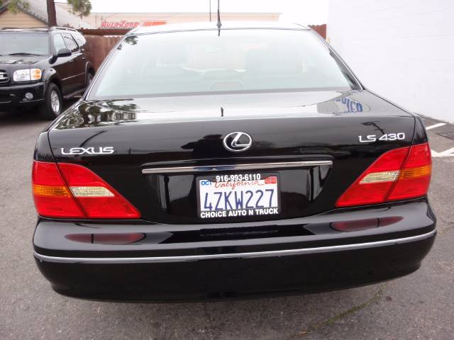 Lexus LS 430 2002 photo 1