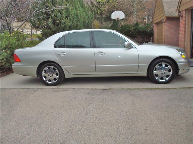 Lexus LS 430 2002 photo 1