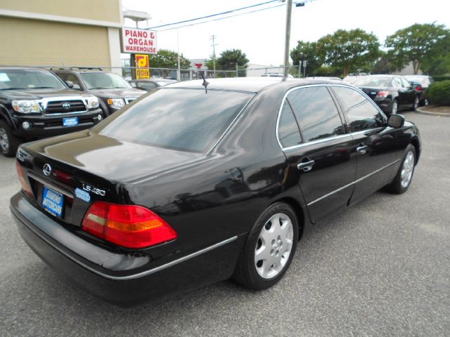 Lexus LS 430 2002 photo 1