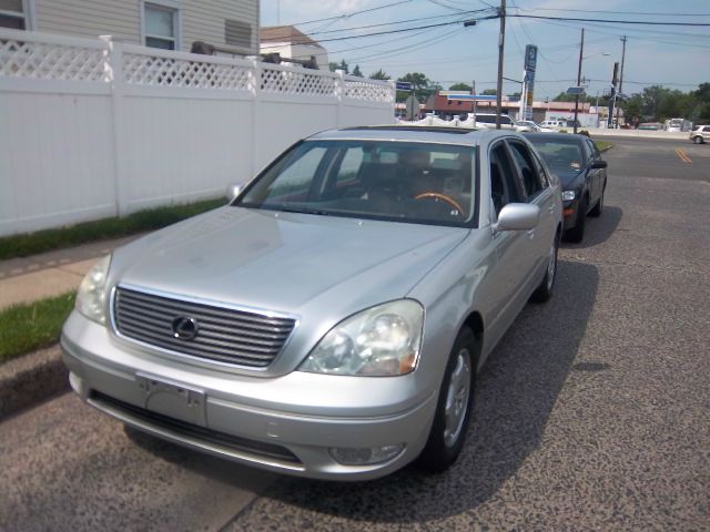 Lexus LS 430 2002 photo 10