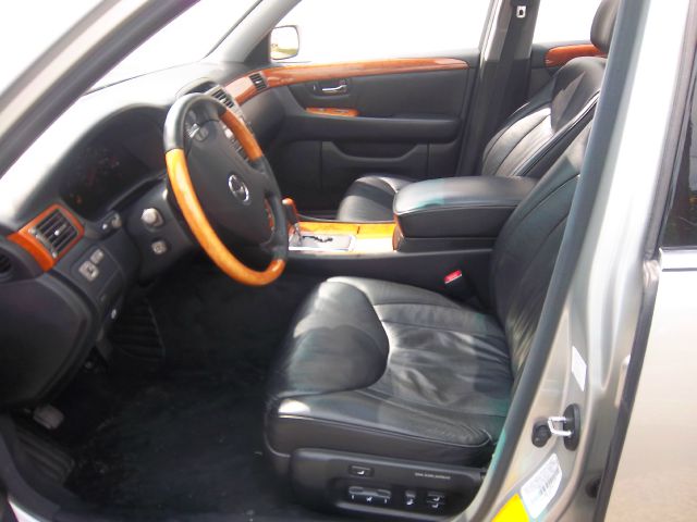 Lexus LS 430 2002 photo 2