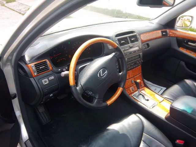 Lexus LS 430 2002 photo 6