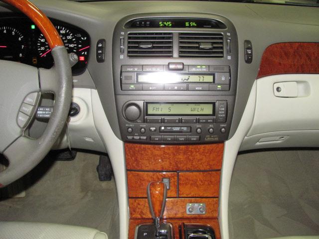 Lexus LS 430 2003 photo 3