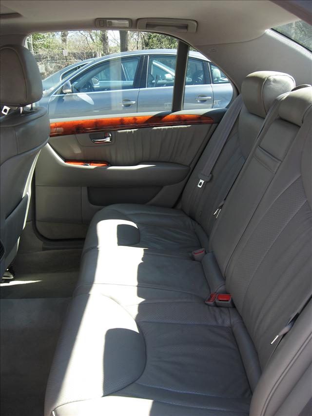 Lexus LS 430 2003 photo 2