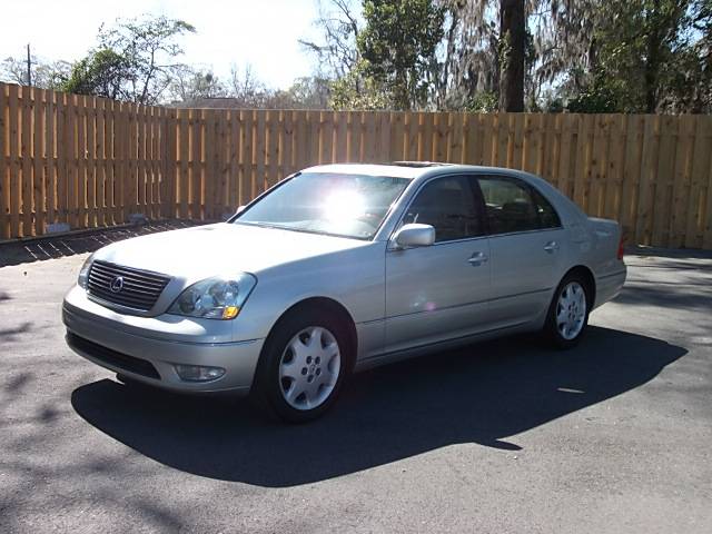 Lexus LS 430 Base Sedan