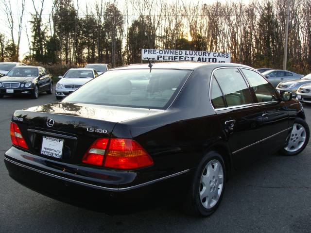 Lexus LS 430 2003 photo 3