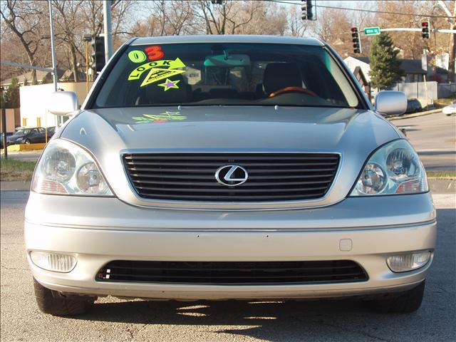 Lexus LS 430 LTD Wagon AWD Sedan