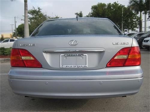 Lexus LS 430 2003 photo 2