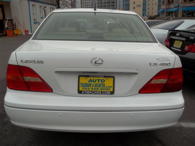 Lexus LS 430 2003 photo 2