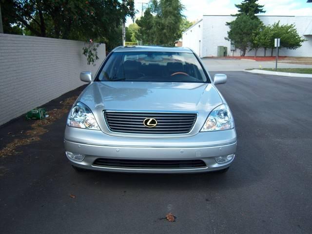 Lexus LS 430 Base Sedan