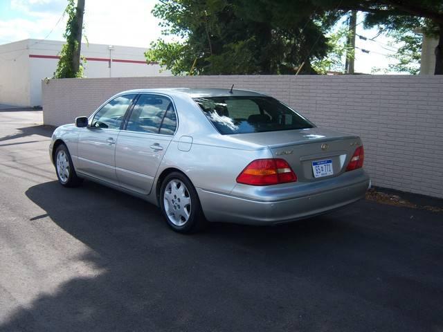 Lexus LS 430 2003 photo 2