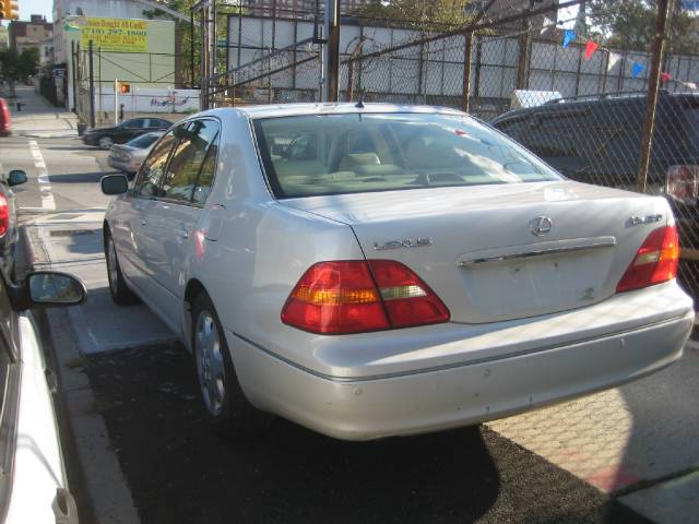 Lexus LS 430 2003 photo 3