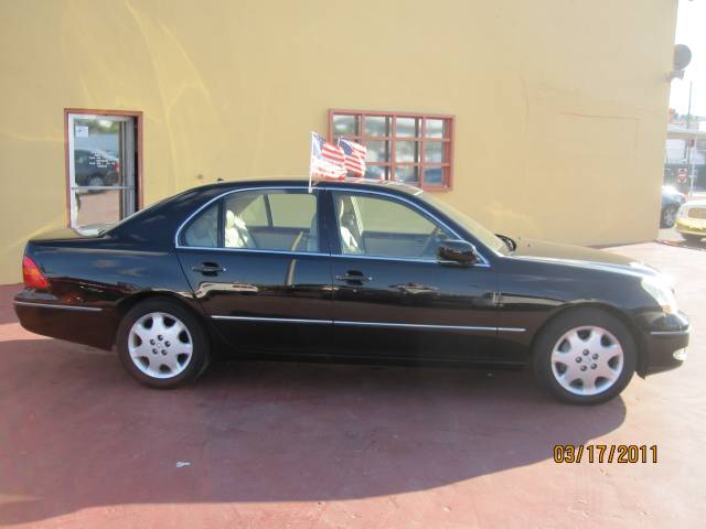 Lexus LS 430 2003 photo 2