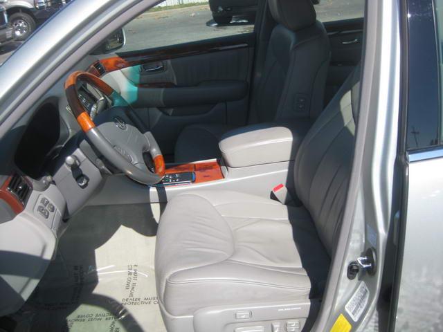 Lexus LS 430 2003 photo 4