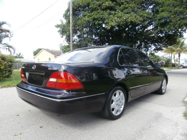 Lexus LS 430 2003 photo 1