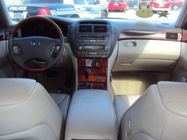 Lexus LS 430 2003 photo 3