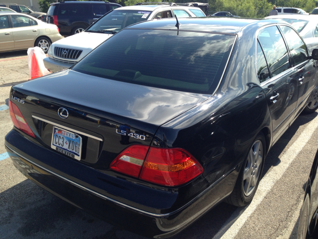 Lexus LS 430 2003 photo 2