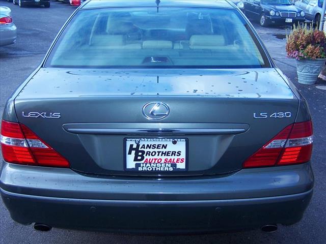 Lexus LS 430 2004 photo 3