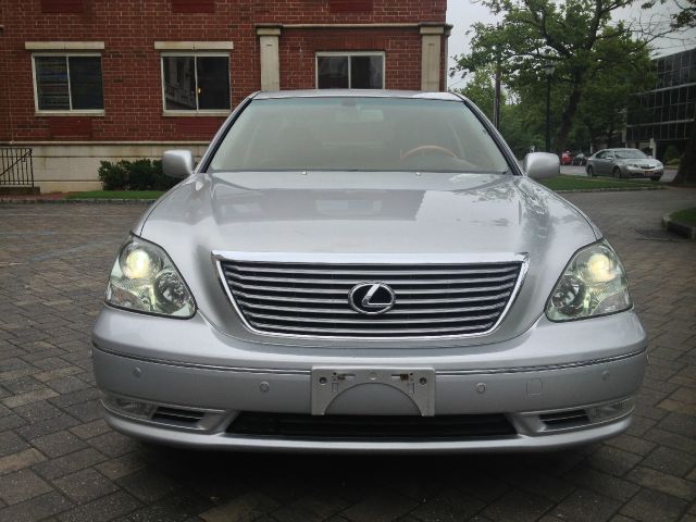 Lexus LS 430 2004 photo 2