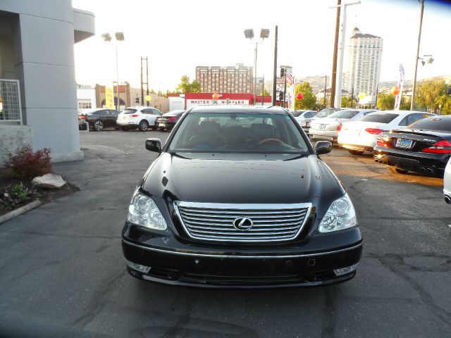 Lexus LS 430 2004 photo 2