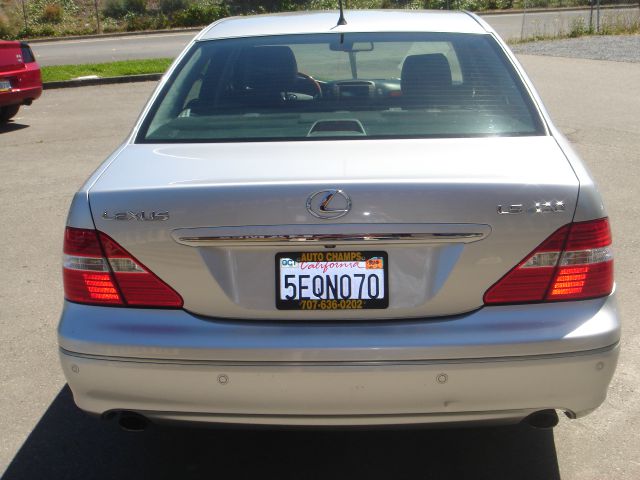 Lexus LS 430 2004 photo 4