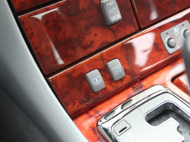 Lexus LS 430 2004 photo 2