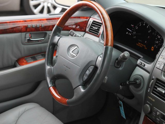 Lexus LS 430 2004 photo 22