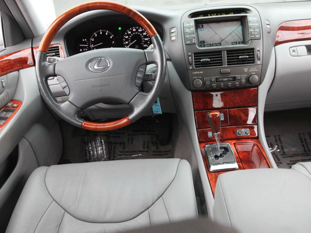 Lexus LS 430 2004 photo 27