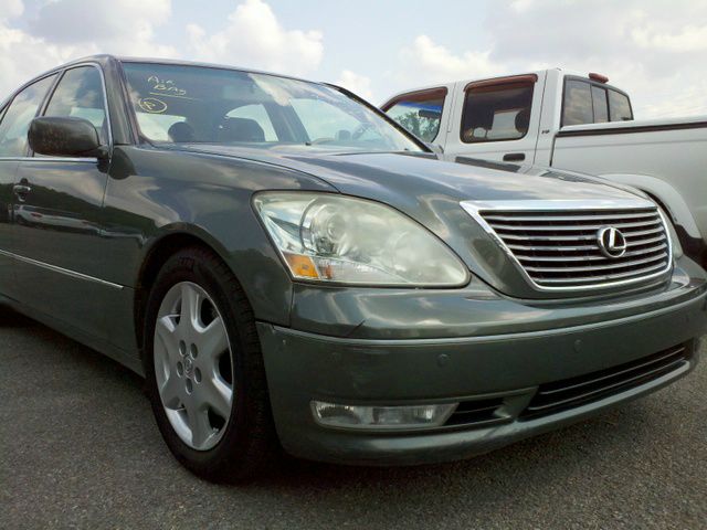 Lexus LS 430 2004 photo 2