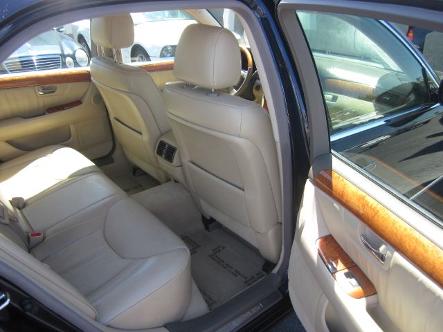 Lexus LS 430 2004 photo 1