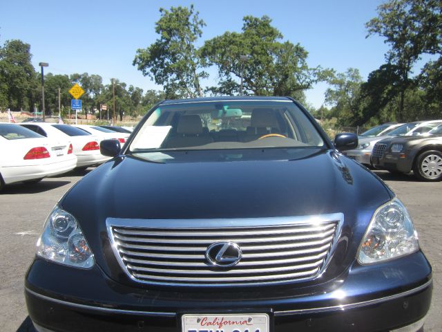 Lexus LS 430 2004 photo 9