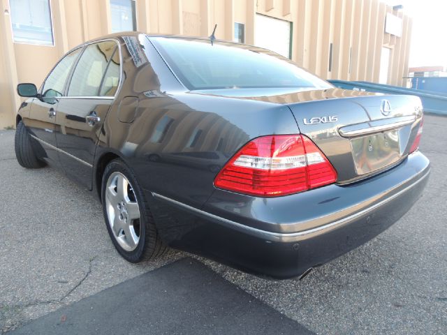 Lexus LS 430 2005 photo 9