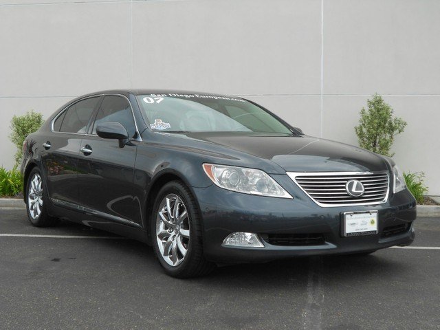 Lexus LS 460 2007 photo 2