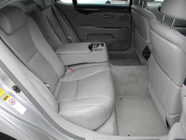 Lexus LS 460 2007 photo 11