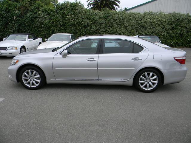 Lexus LS 460 2007 photo 16