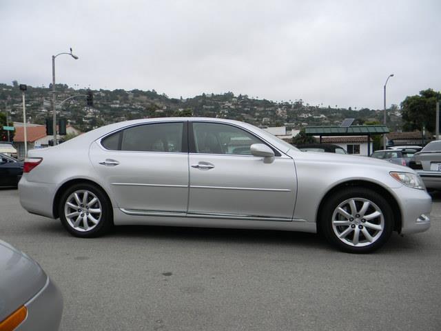 Lexus LS 460 2007 photo 18