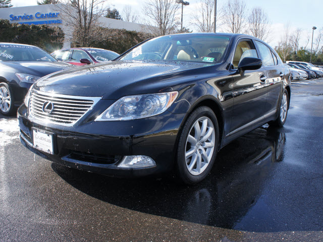 Lexus LS 460 2007 photo 2