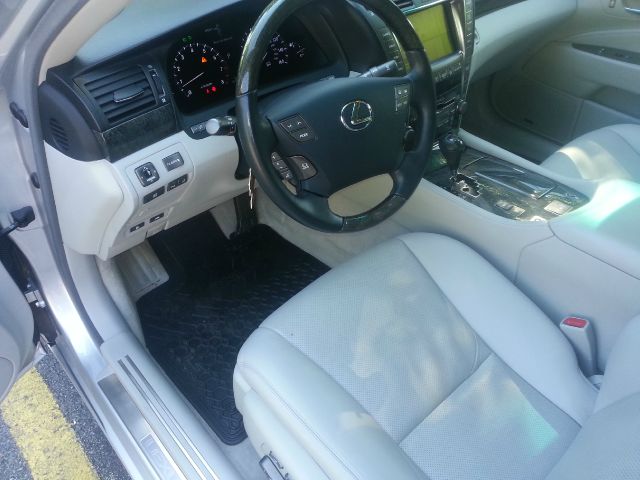 Lexus LS 460 2007 photo 15