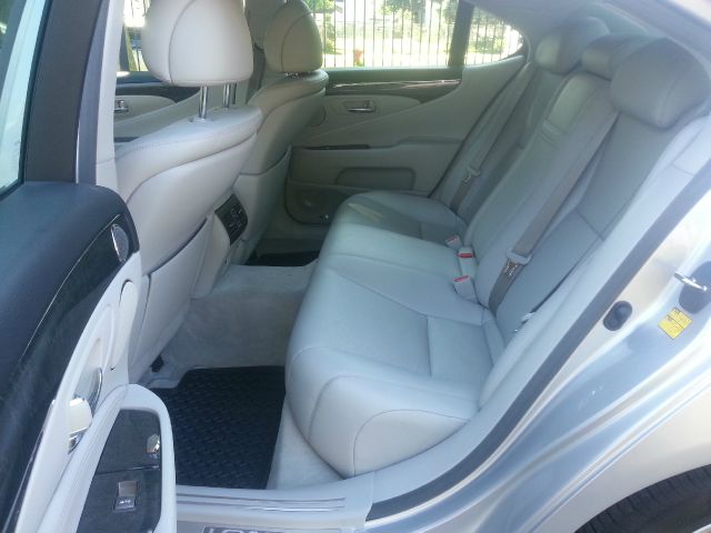 Lexus LS 460 2007 photo 25