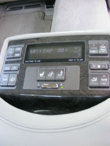 Lexus LS 460 2007 photo 11