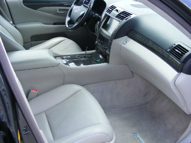 Lexus LS 460 2007 photo 12