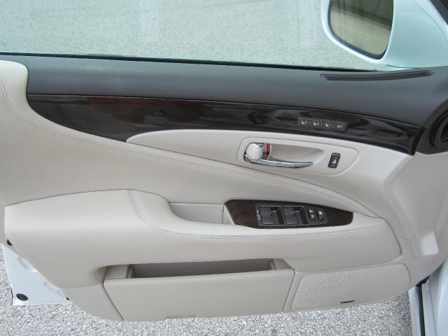 Lexus LS 460 2007 photo 2