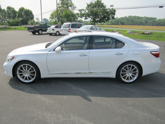 Lexus LS 460 2007 photo 59