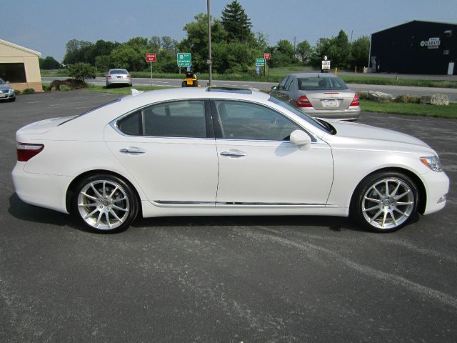 Lexus LS 460 2007 photo 8