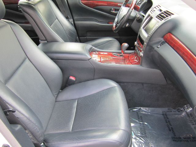 Lexus LS 460 2007 photo 9