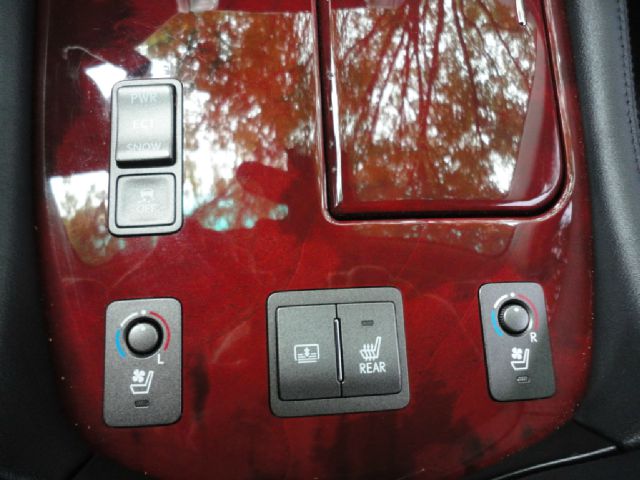 Lexus LS 460 2008 photo 18